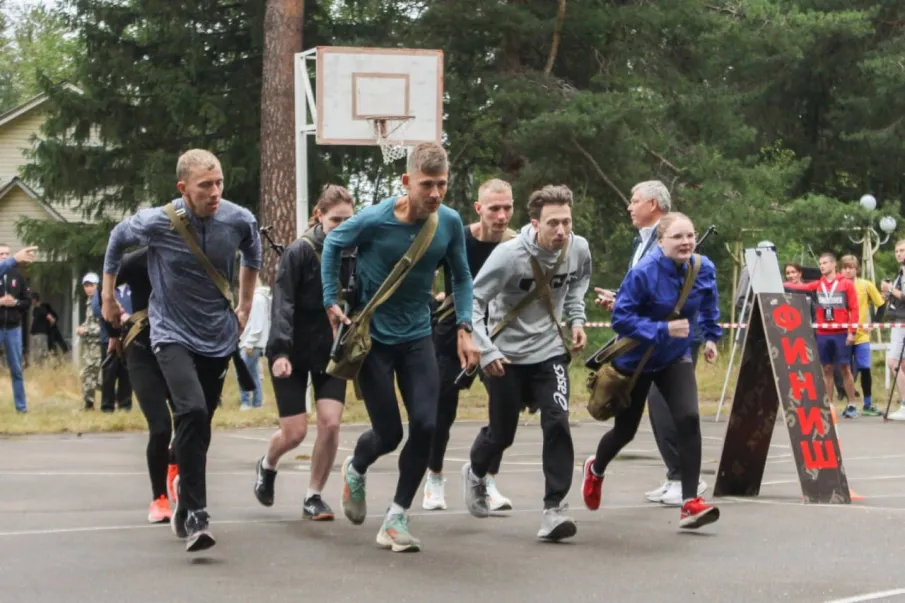 В Приволжском федеральном округе открыт прием заявок на участие в проекте для работающей молодежи «МолоТ»